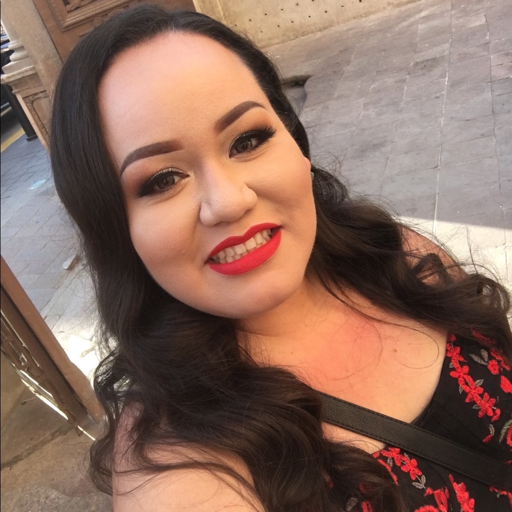 Meet your Posher, Yasmin